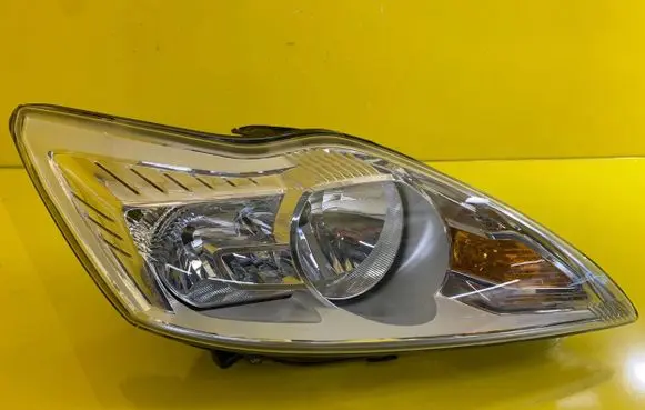 Ford Focus Headlight/headlamp 8M51-13100-AB