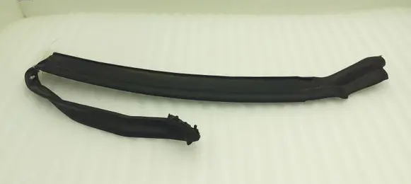Land Rover Range Rover Sport L320 Rubber seal rear door 5H32277B18