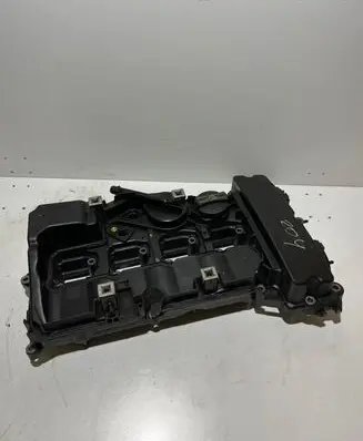 Mercedes-Benz C W204 Rocker cam cover A2710101030