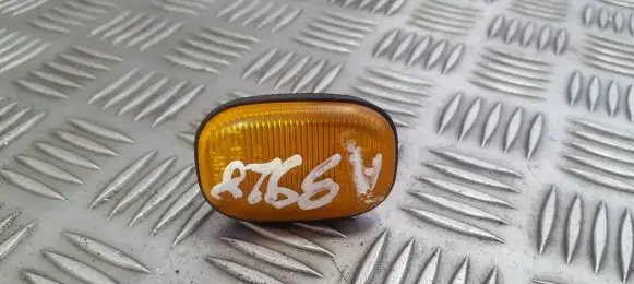 Toyota Previa (XR30, XR40) II Front fender indicator light 6r019461