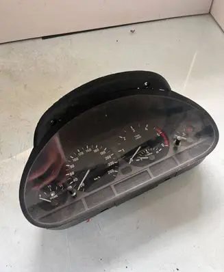 BMW 3 E46 Speedometer (instrument cluster) 0263606218 6901923