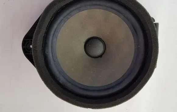 Opel Meriva B Front door speaker 13350321