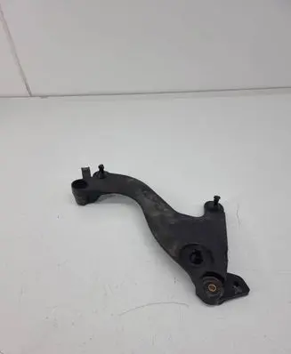 Volkswagen PASSAT B8 Air filter cleaner box bracket assembly 3q0129671