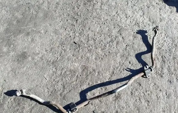 Mazda 323 Front anti-roll bar/sway bar