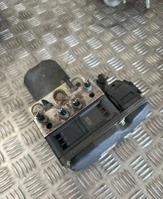 BMW 5 F10 F11 ABS Pump 6851374 6851376