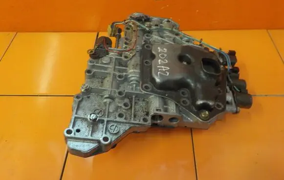 Nissan X-Trail T30 Torque split ecu control unit/module 202A2