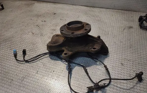 Mercedes-Benz Sprinter W906 Front wheel hub