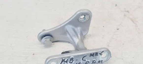 Mercedes-Benz C W203 Front door lower hinge ISE02M07