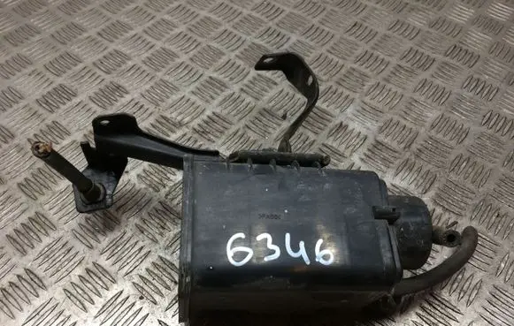 Toyota Corolla E120 E130 Other engine bay part PA66