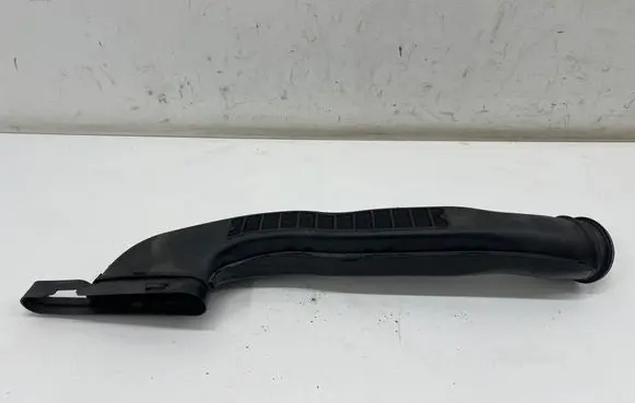 Mercedes-Benz CLA C118 X118 Air intake duct part A6540943400