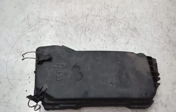 Mercedes-Benz E C207 W207 Fuse box cover A2045400182