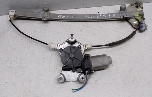 Nissan Almera Tino Front door window regulator with motor 400601T2