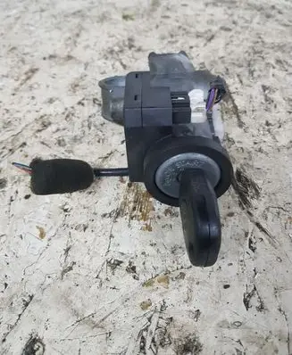 Nissan Almera Tino Ignition lock 28590C9902