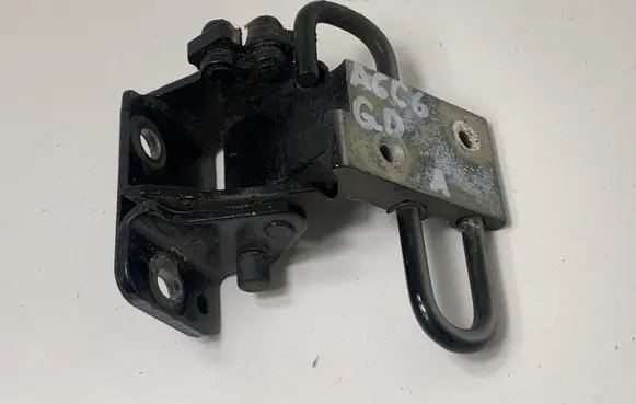 Audi A6 S6 C6 4F Rear door lower hinge 8E0833412