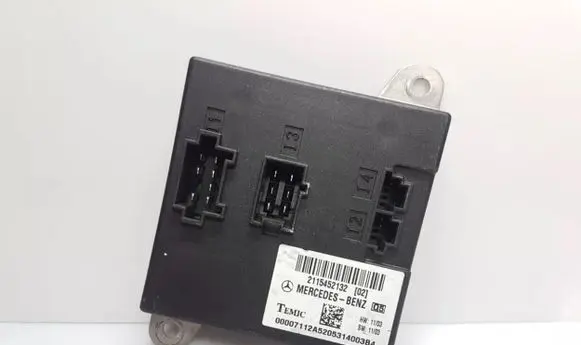 Mercedes-Benz E W211 Comfort/convenience module 2115452132
