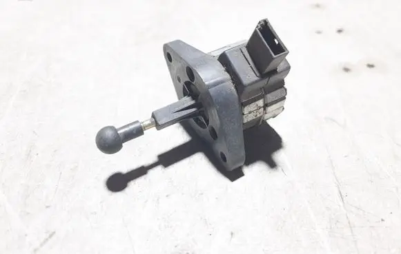 Audi A8 S8 D2 4D Headlight level adjustment motor 4B0941293A 0307860004