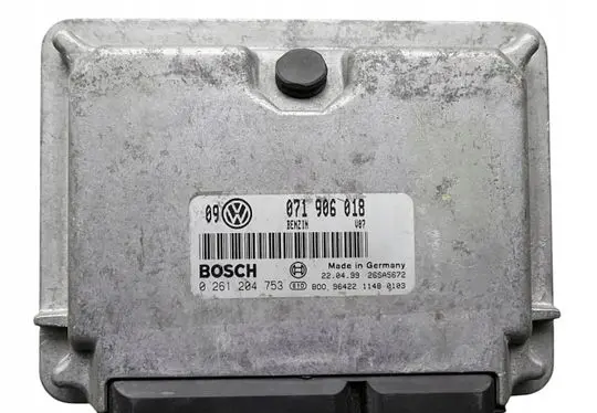 Volkswagen Golf IV Engine control unit/module 071906018
