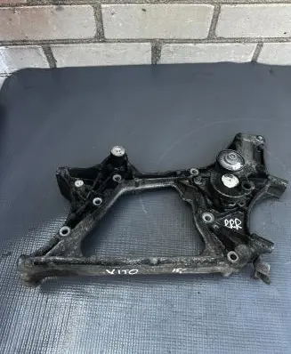 Mercedes-Benz Vito Viano W447 Generator/alternator bracket A6512012309