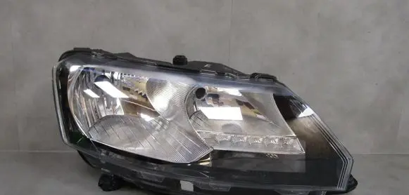 Skoda Rapid (NH) Headlight/headlamp 5JB941016B 90128566