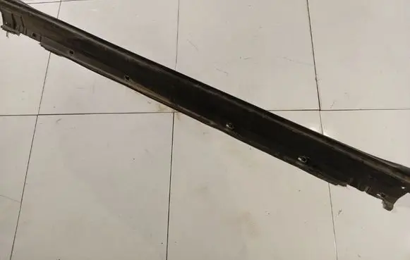 Subaru Legacy Sill 