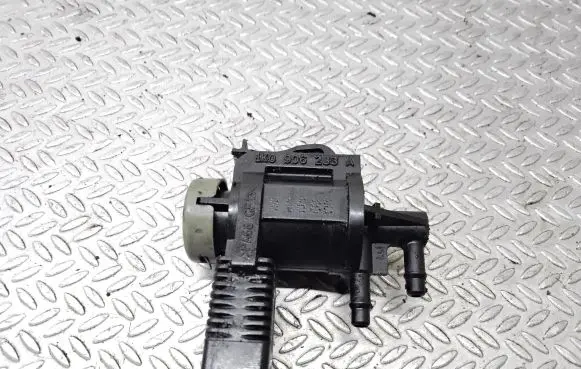 Seat Ibiza IV (6J,6P) Turbo solenoid valve 1K0906283A