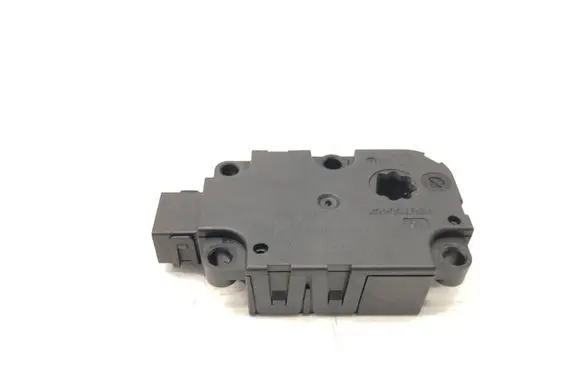Audi A7 S7 4G Air flap motor/actuator CZ1139300857 ZBAT0045D09
