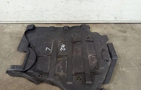 Front underbody cover/under tray