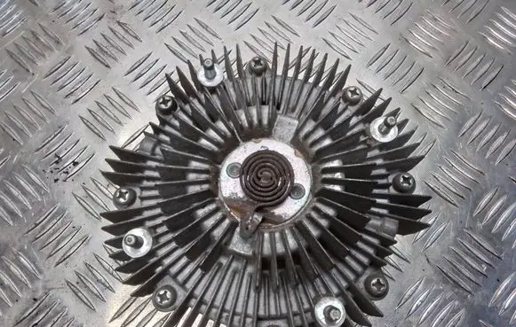 Nissan Navara D40 Viscous fan clutch 