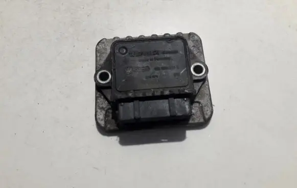 Volkswagen Golf III Ignition amplifier control unit 191905351b