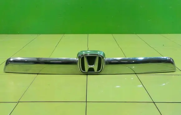 Honda CR-V Rear light center trim bar blend 74890SWWE012C1