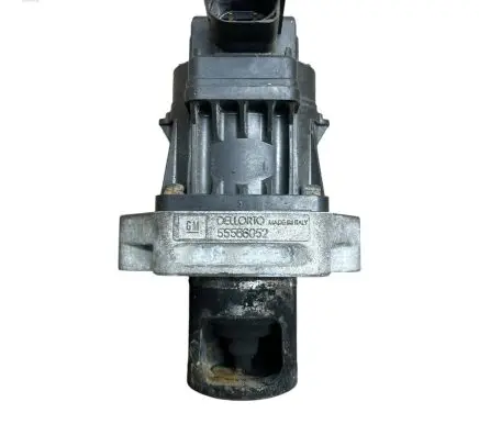 Opel Insignia A EGR valve 55566052