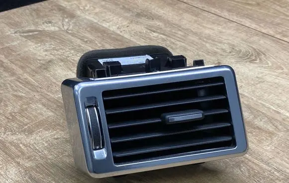 Land Rover Discovery Sport Dashboard side air vent grill/cover trim FK72018B08AC 16A5304LAX