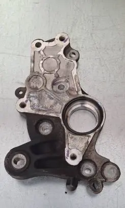 Gearbox mounting bracket