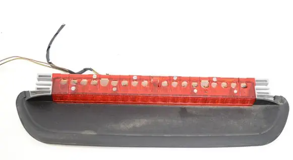BMW 3 E90 E91 Third/center stoplight 6946614