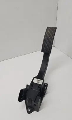 KIA Sorento Accelerator throttle pedal