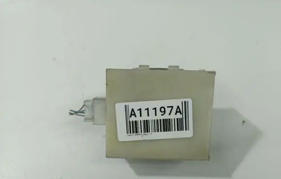 Toyota Avensis T250 Door control unit/module 8974105070
