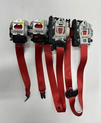 Porsche Cayenne (9Y0 9Y3) Set of seat belts 8W0857705