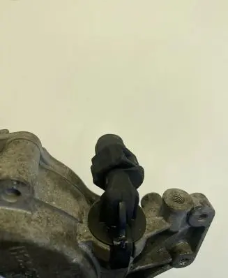 Jaguar XF X250 Vacuum pump