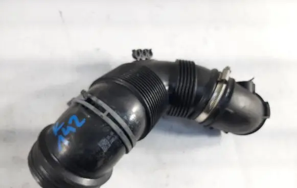 Volkswagen PASSAT B8 Air intake hose/pipe 3Q0129656