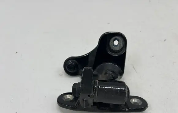 Mercedes-Benz GLA W156 X156 Rear door lower hinge A046572