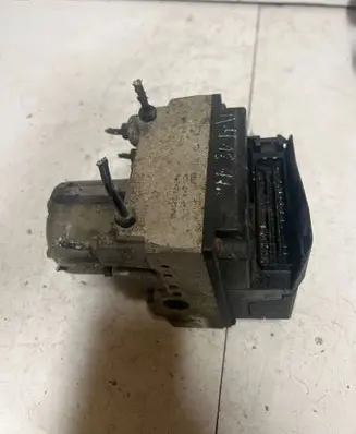 Audi A4 S4 B5 8D ABS Pump 8D0614111