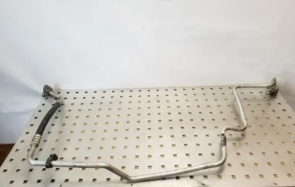 Jeep Cherokee III KJ Air conditioning (A/C) pipe/hose