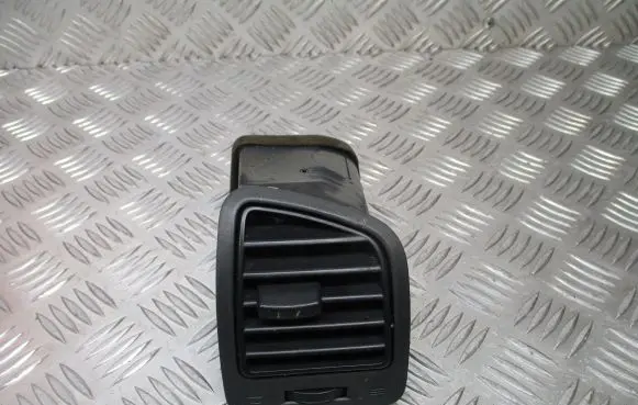 KIA Picanto Dashboard side air vent grill/cover trim