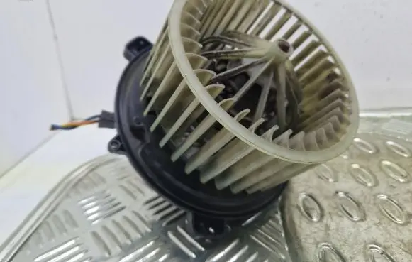 Heater fan/blower