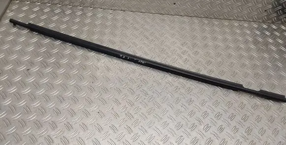 Front door glass trim molding