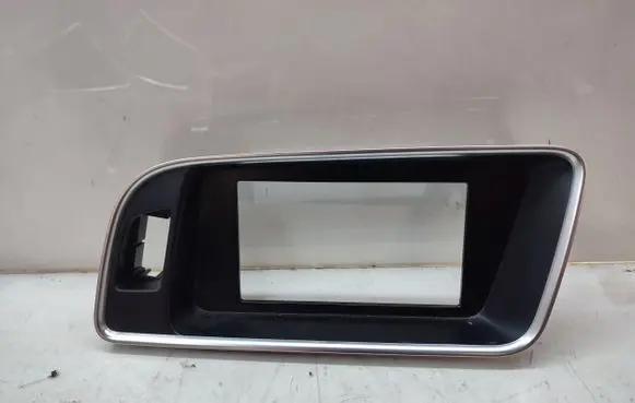 Audi Q5 SQ5 Radio/GPS head unit trim 8R2857186G