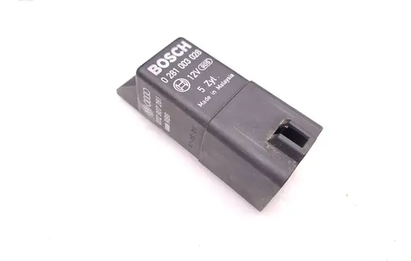 Volkswagen Crafter Glow plug pre-heat relay 0281003028