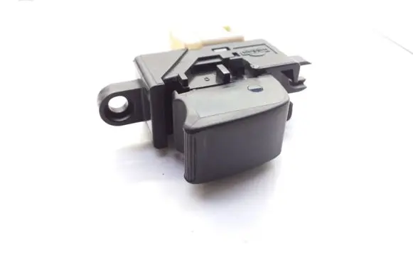 Nissan Almera N16 Electric window control switch 2910Z