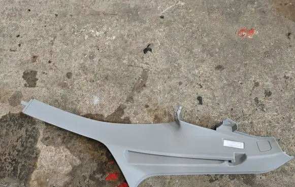 BMW 3 F30 F35 F31 (D)pillar trim (top) 51437240687 7240687 11242010