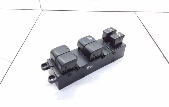 Subaru Forester SH Electric window control switch F09